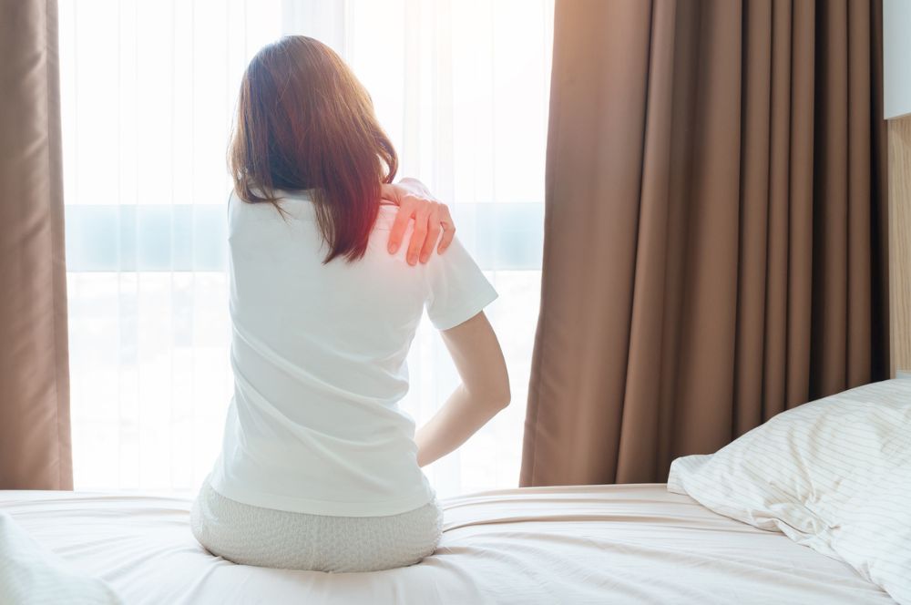 Struggling with Shoulder Pain at Night Discover How It Impacts Your Health and Sleep — Expert Advice from Dr. Veronica Diaz, Shoulder Specialist at The Orthopaedic Institute